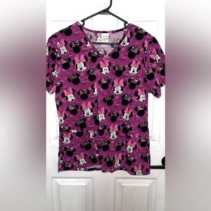 Disney Minnie Mouse scrub top